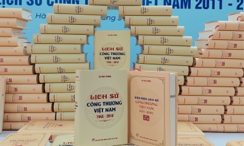 Lễ công bố Bộ sách Lịch sử ngành Công thương Việt Nam 1945-2010 và Biên niên sử Công thương Việt Nam 2011-2020
